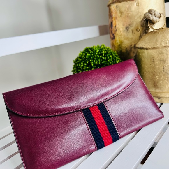 100% authentic Gucci, leather maroon wallet - Picture 3 of 11